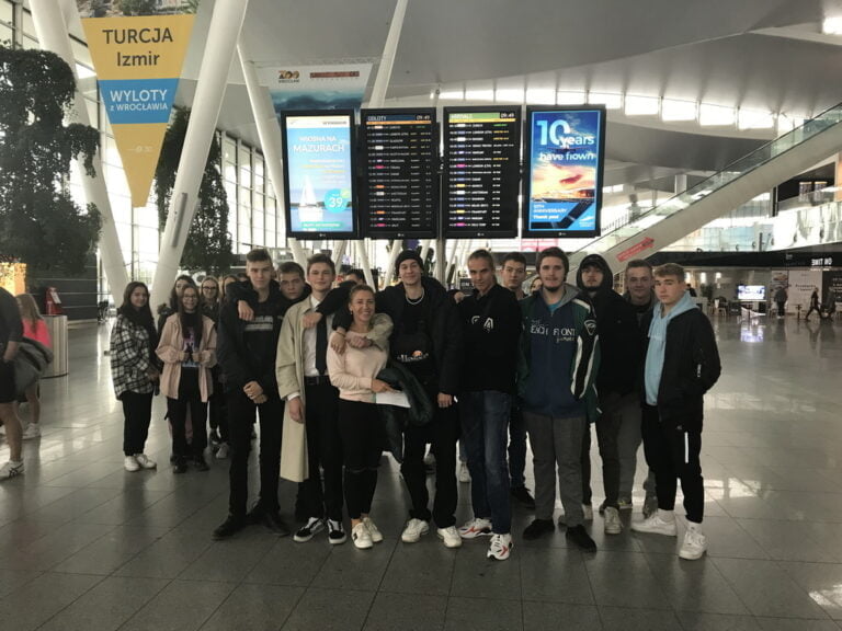 Logistyka Portu Lotniczego we Wrocławiu 