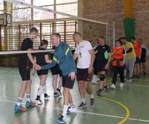 Mecz charytatywny w piłce siatkowej