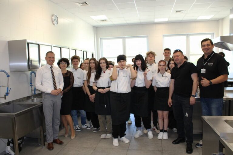 Szkolenie dla nauczycieli i uczniów klas gastronomicznych z dynamicznej obróbki żywności