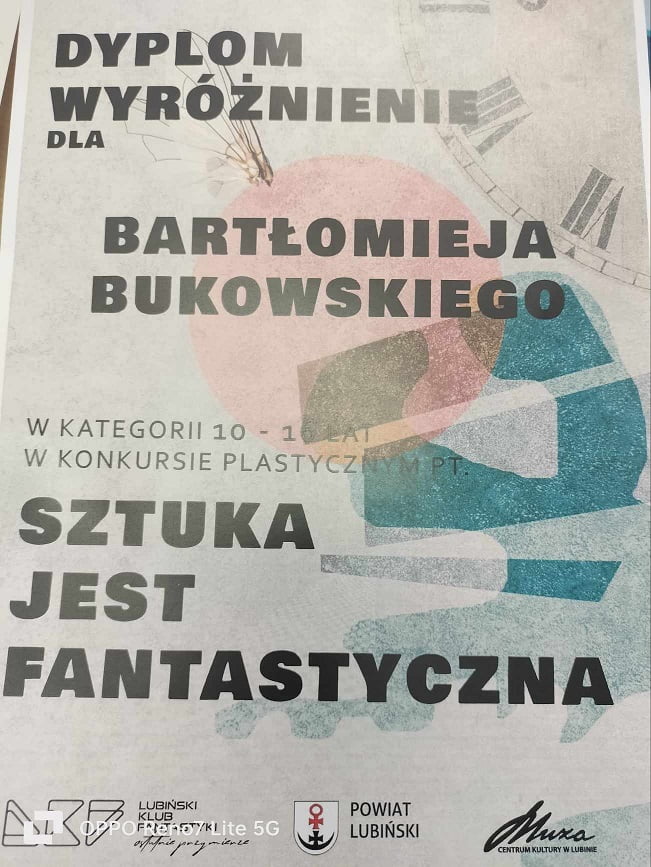 Wyróżnienie w konkursie plastycznym "Sztuka jest fantastyczna"