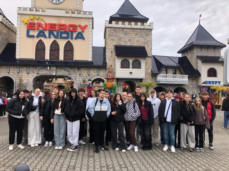 Wycieczka integracyjna do Energylandii